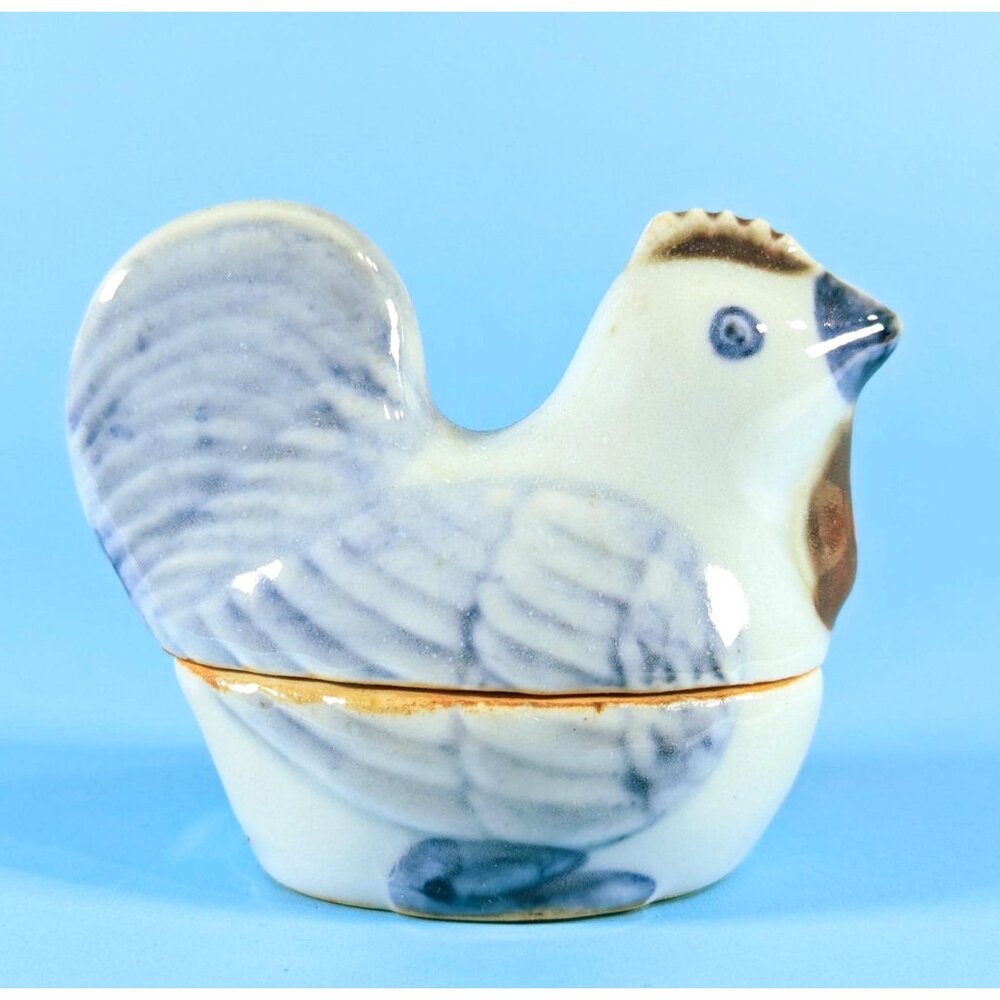 Asian Blue and white ceramic chicken trinket box, nesting hen ink box, sweetener